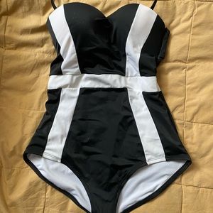 Super cute bathing suit.